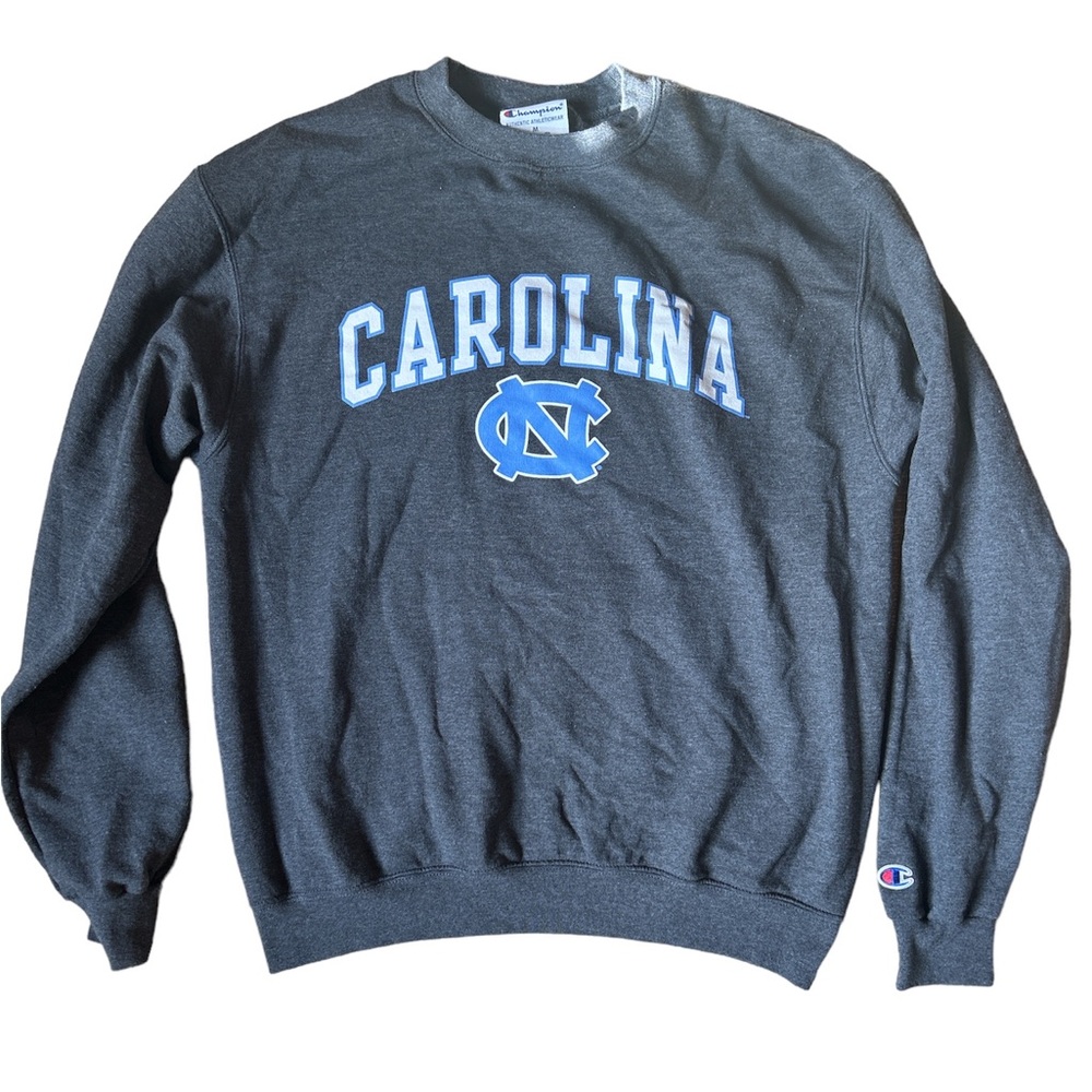 Carolina (UNC) sweatshirt size M